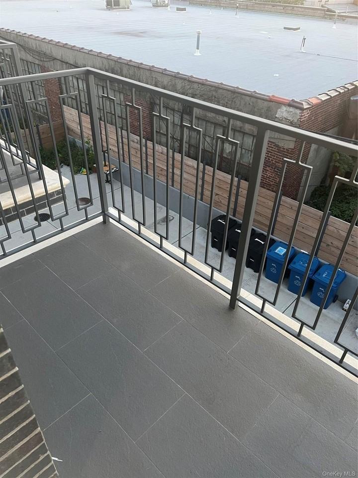 3214 58th St #3 - Photo 6 of 11