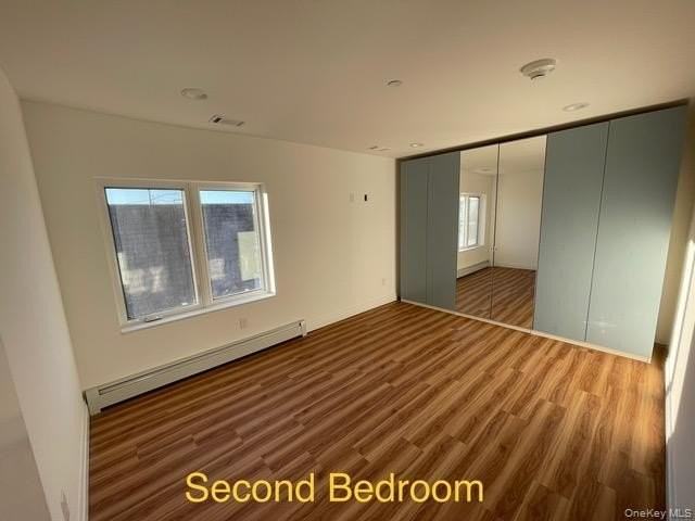 193 W Old Country Rd - Photo 5 of 10