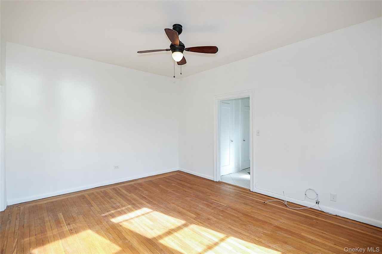 11525 Metropolitan Ave #233 - Photo 4 of 19