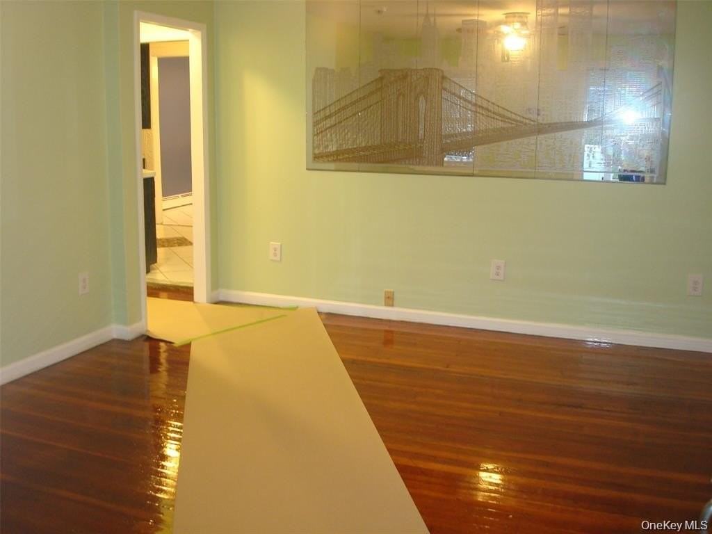 197 Fenimore Ave - Photo 2 of 6