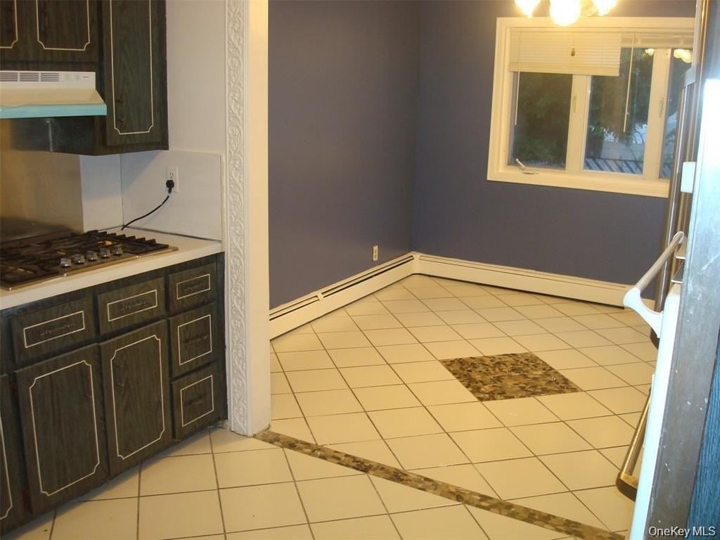197 Fenimore Ave - Photo 4 of 6