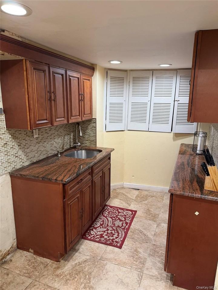 14730 Huxley St - Photo 4 of 6