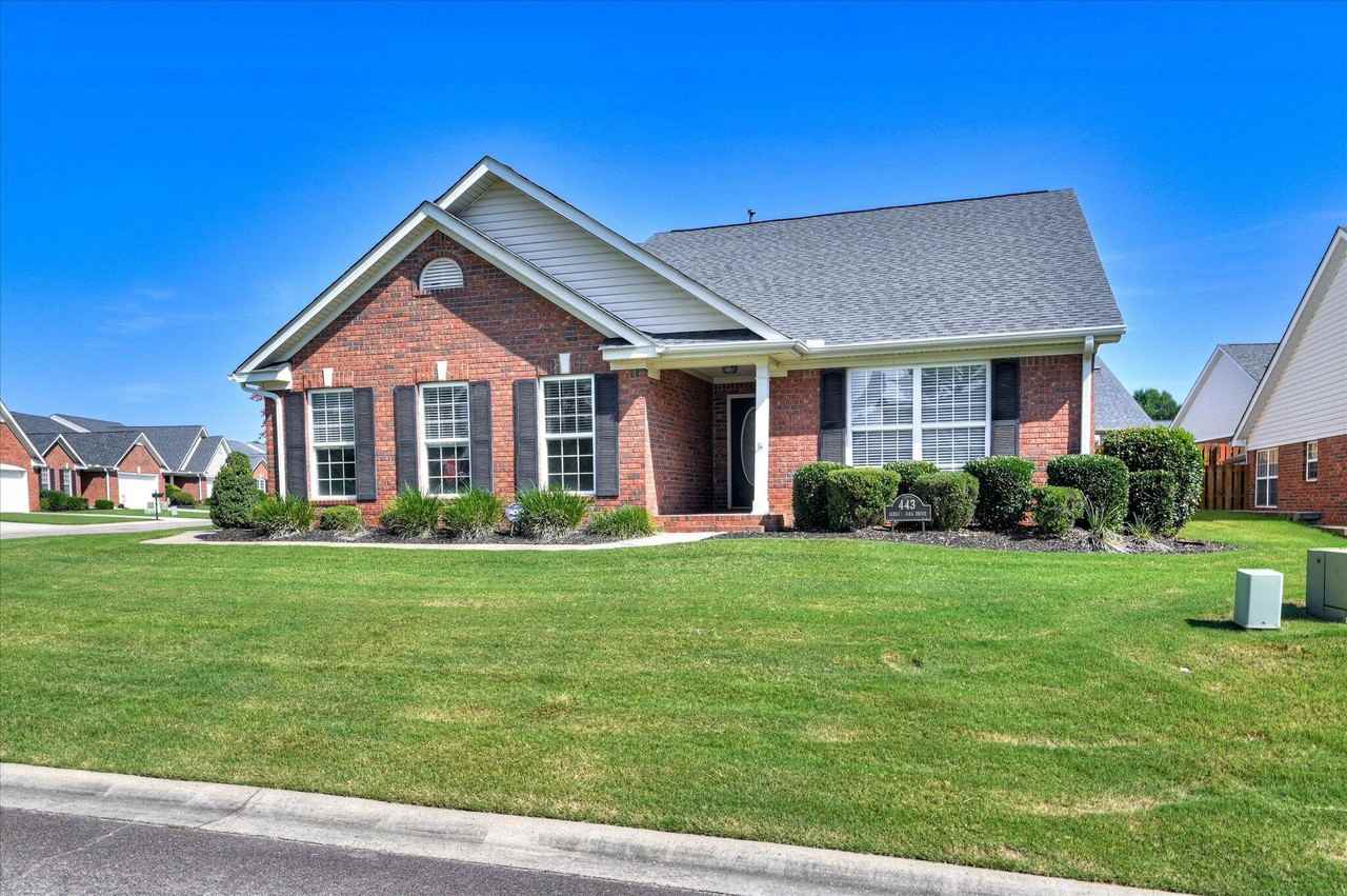 443 Surrey Park Dr - Photo 2 of 35