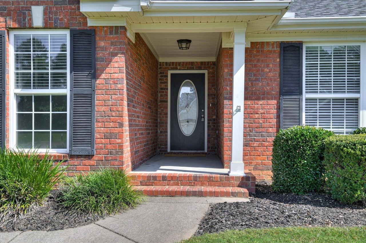 443 Surrey Park Dr - Photo 4 of 35