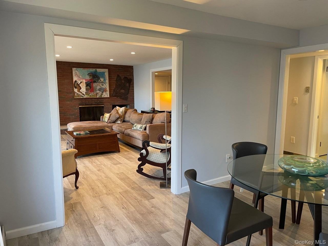 53 Woods Rd - Photo 4 of 15