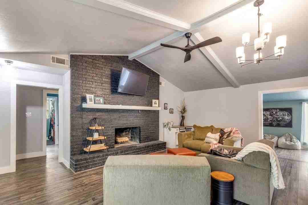 2511 River Rdg - Photo 4 of 18