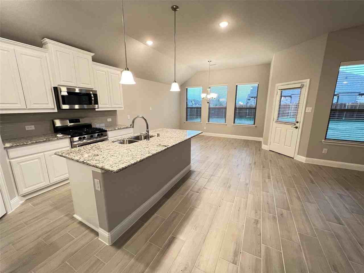 2901 Pronghorn Dr - Photo 5 of 18