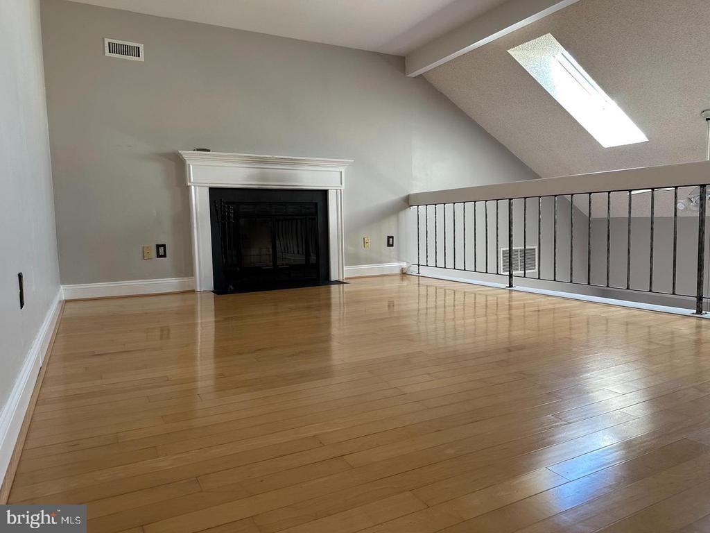 1908 Society Pl - Photo 7 of 14