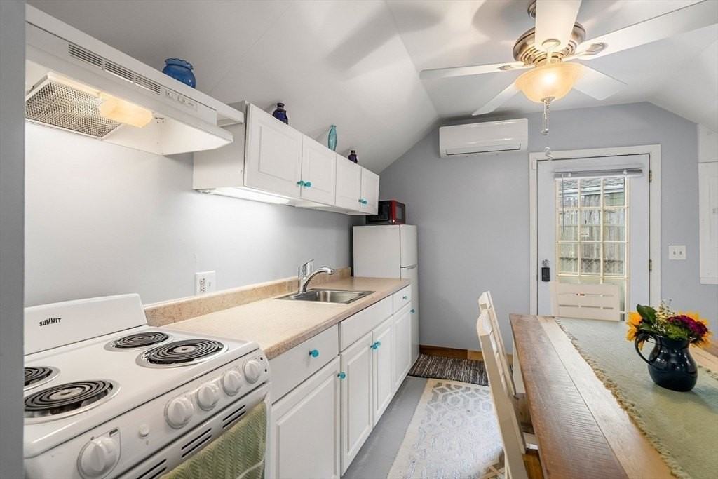 13 Woodland Cir #2 - Photo 5 of 15