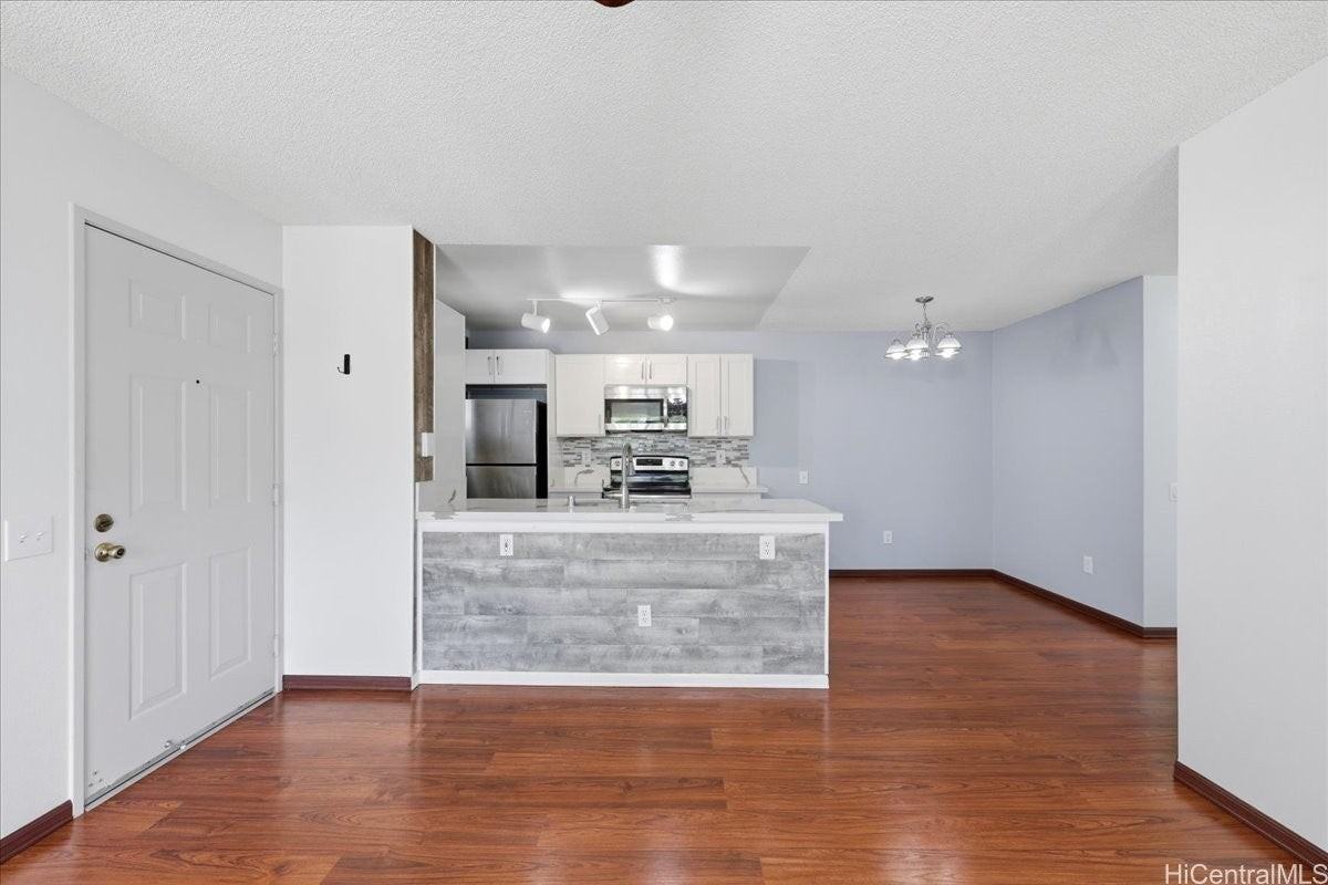 91-1209 Kaneana St - Photo 3 of 18