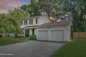 featured image of 32 Belmont Ave