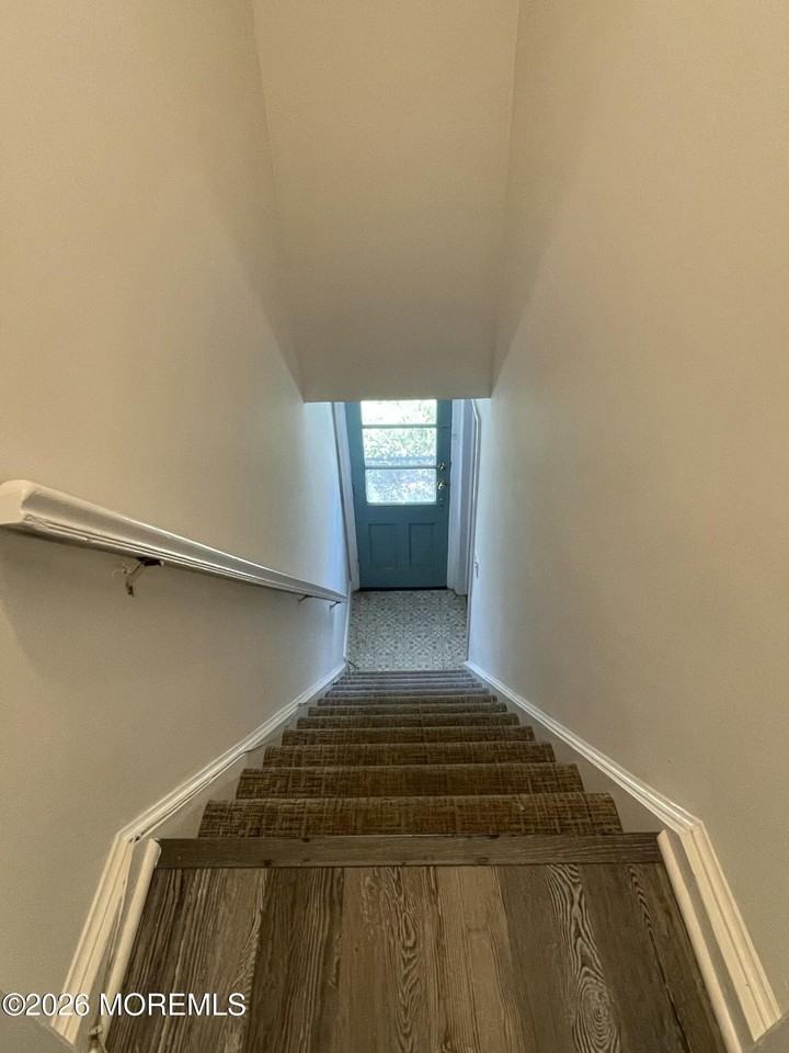 901 Barton Ave #2 - Photo 2 of 10
