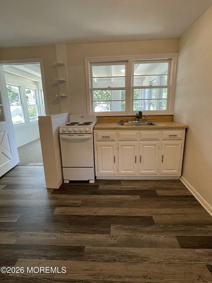 901 Barton Ave #2 - Photo 6 of 10