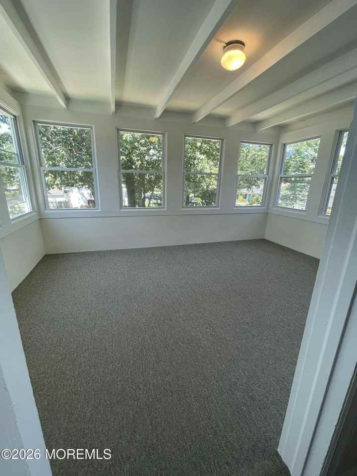 901 Barton Ave #2 - Photo 7 of 10