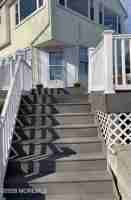 featured image of 729 Riverside Dr #A