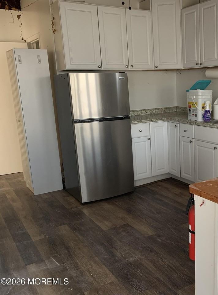 729 Riverside Dr #A - Photo 3 of 5