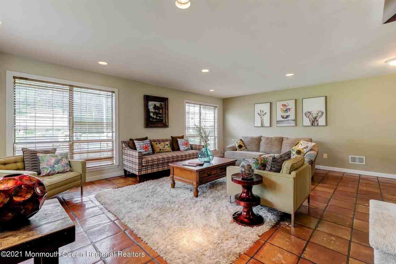 226 Teasdale Pl - Photo 4 of 30