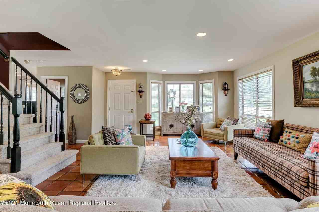 226 Teasdale Pl - Photo 6 of 30