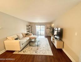 featured image of 614 Sharon Garden Ct #614