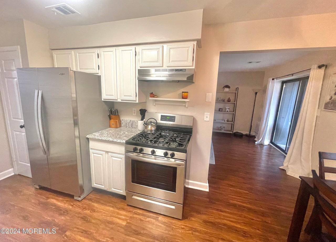 614 Sharon Garden Ct #614 - Photo 7 of 13