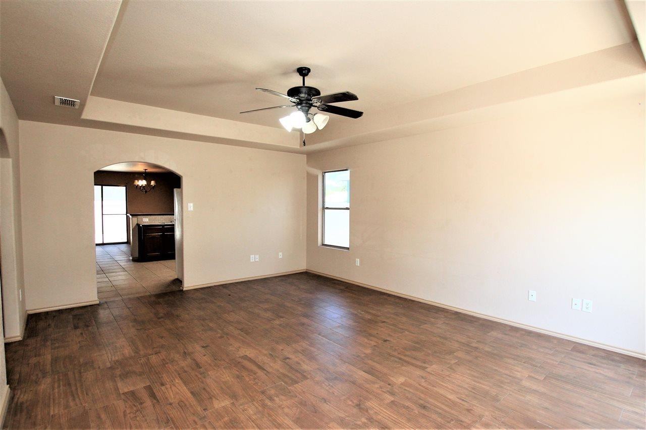 6006 Catedral Loop - Photo 3 of 17