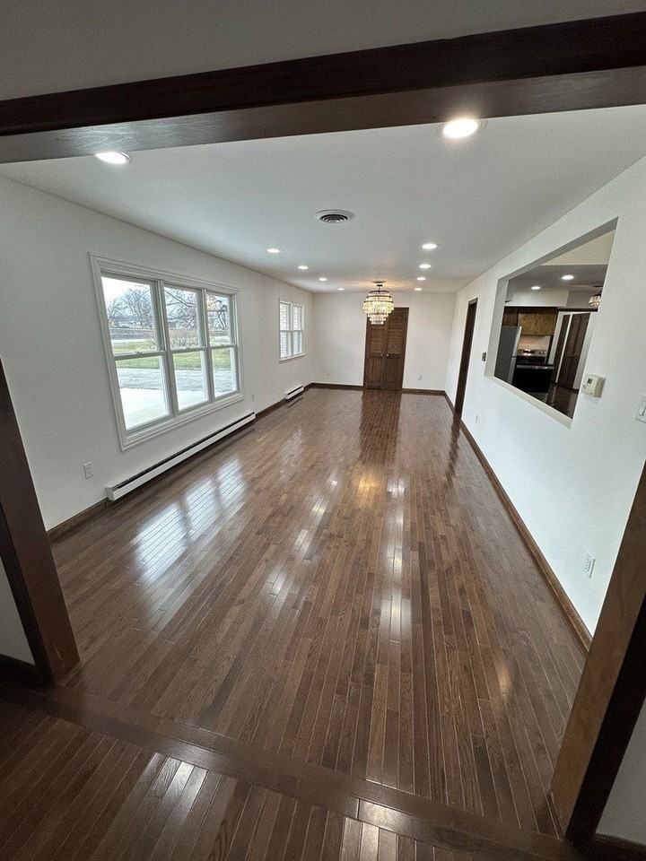 60 W Dupont Rd - Photo 4 of 22