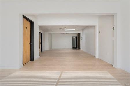 2172 Pacific Ave - Photo 4 of 22