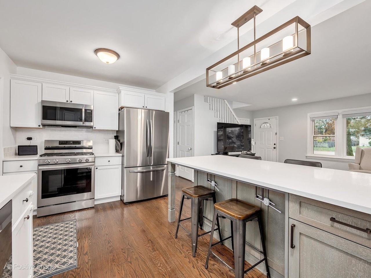 4224 Main St - Photo 3 of 16