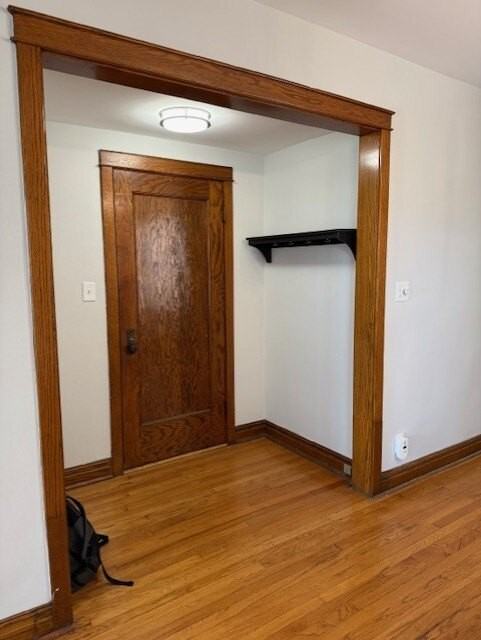 1632 W Nelson St #2W - Photo 2 of 19