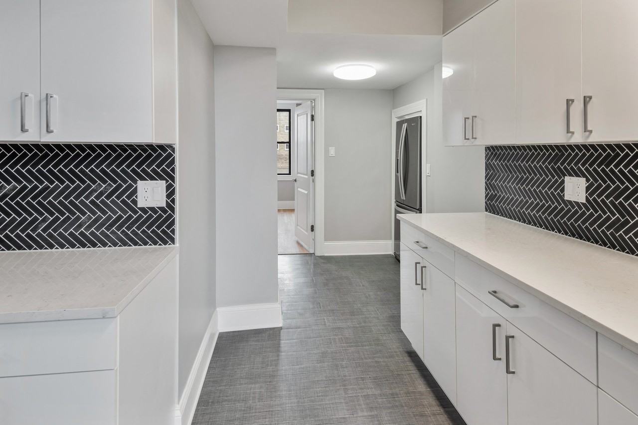 7000 S South Shore Dr - Photo 5 of 30
