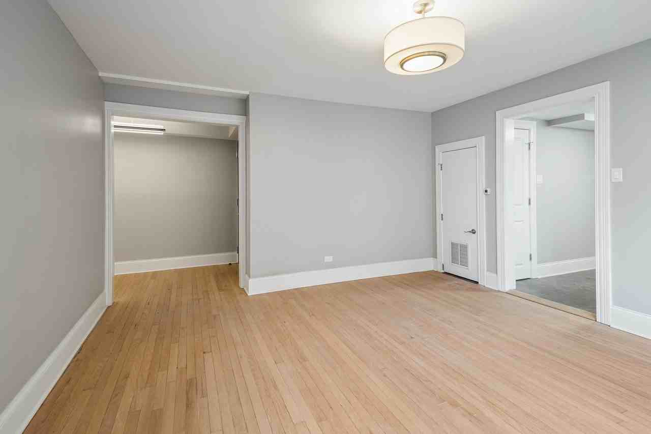 7000 S South Shore Dr - Photo 6 of 30