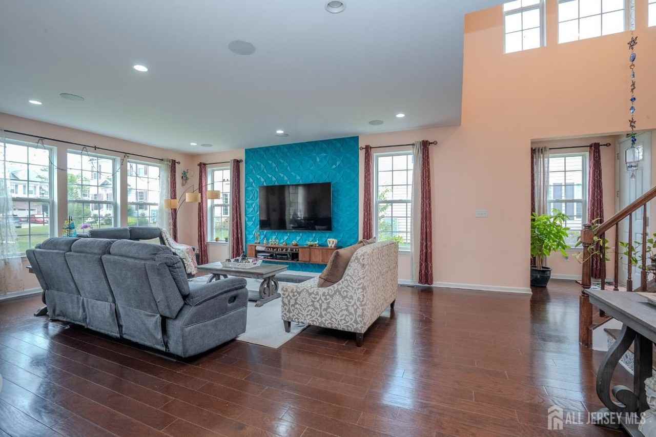 7 Jasmine Dr - Photo 4 of 50