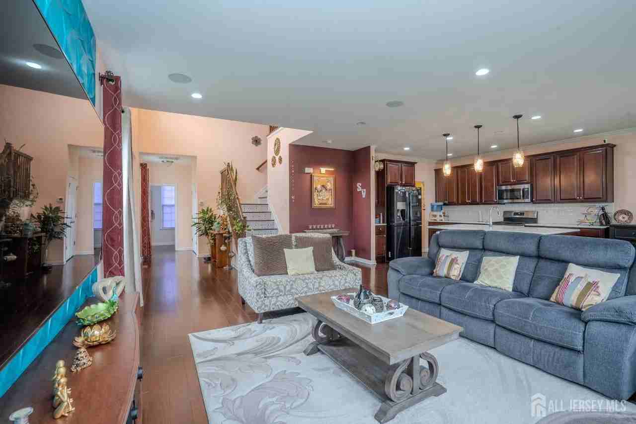 7 Jasmine Dr - Photo 6 of 50