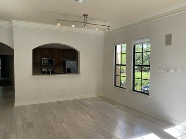 506 Mirasol Cir - Photo 5 of 33