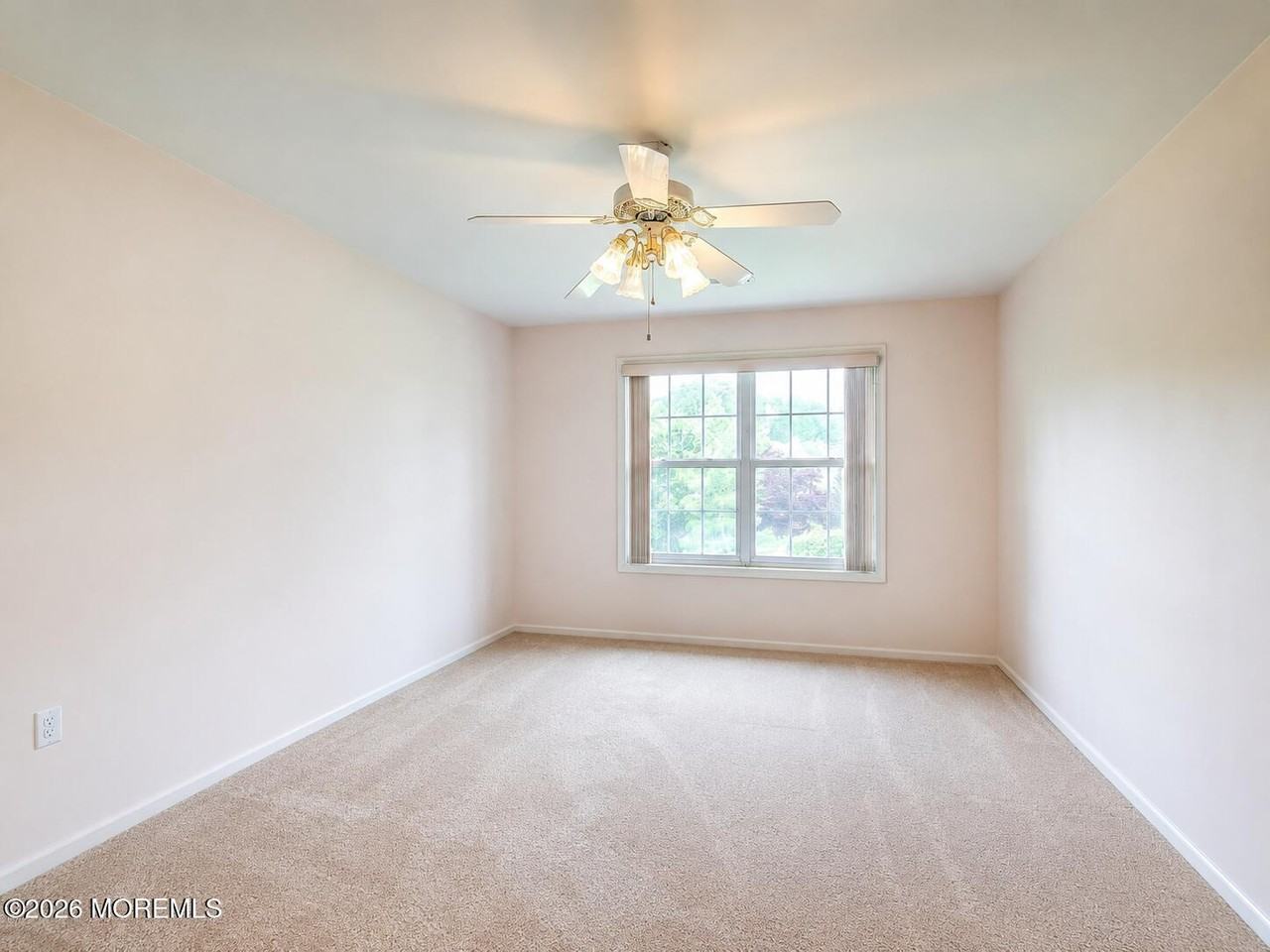 761 Banyan Ct - Photo 7 of 7