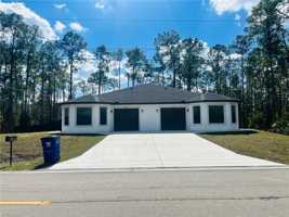 featured image of 1112 E 12th St