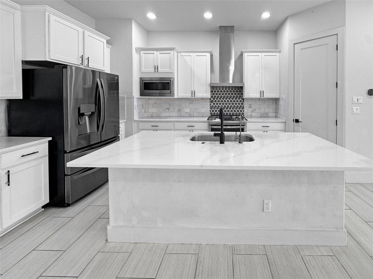 1220 Westborough Ln - Photo 5 of 30
