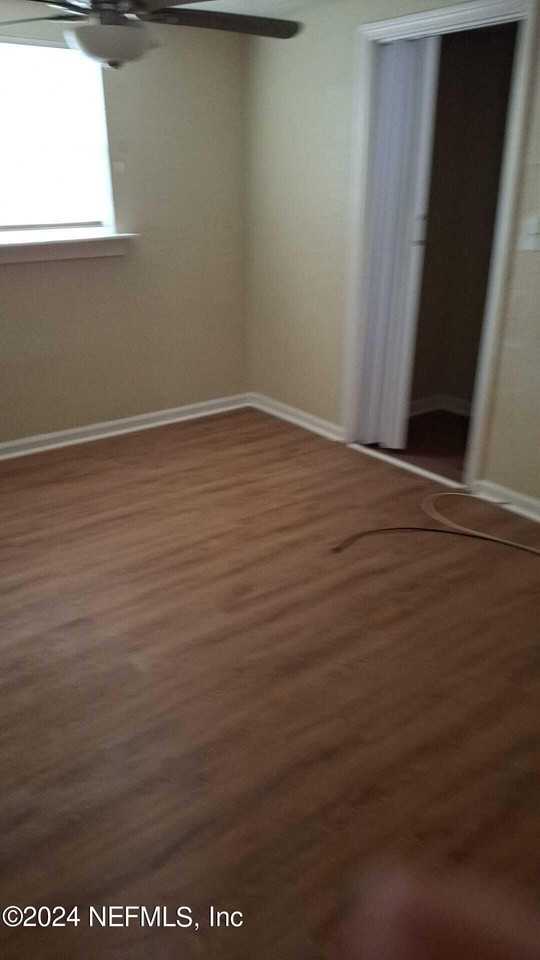 718 Lynton St - Photo 4 of 12