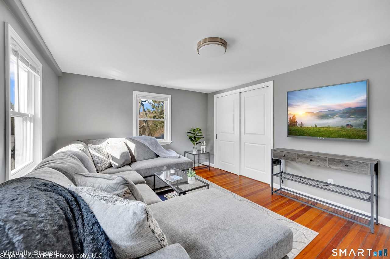 31 Monroe St - Photo 4 of 21