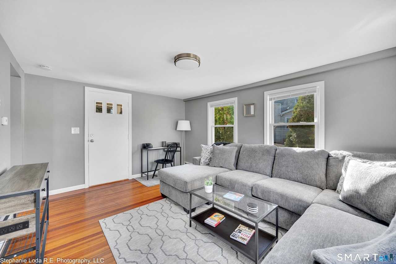 31 Monroe St - Photo 7 of 21