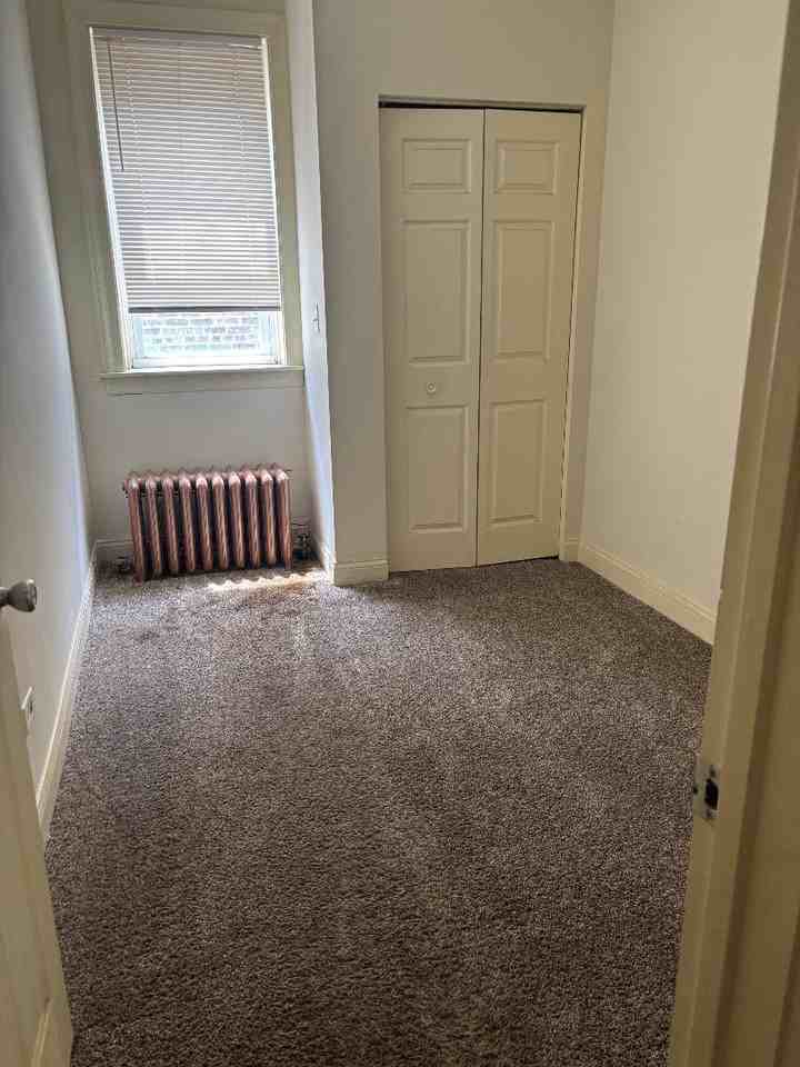 1801 S Lombard Ave ##1 - Photo 4 of 6