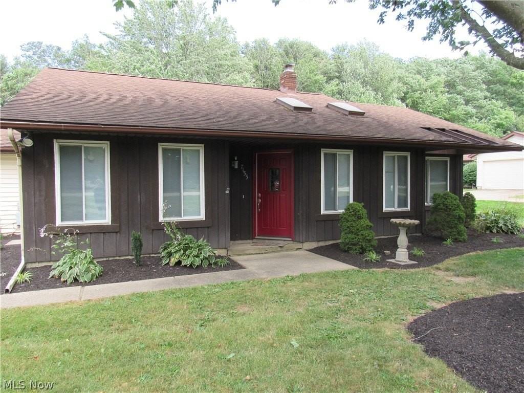 7155 Auburn Rd - Photo 3 of 41
