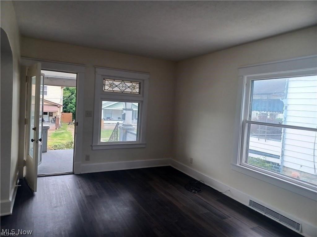 112 N Portland Ave - Photo 2 of 22