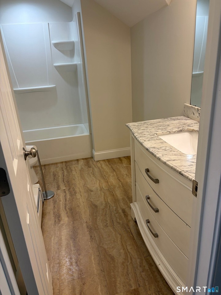 3739 Hillside Ave - Photo 4 of 9