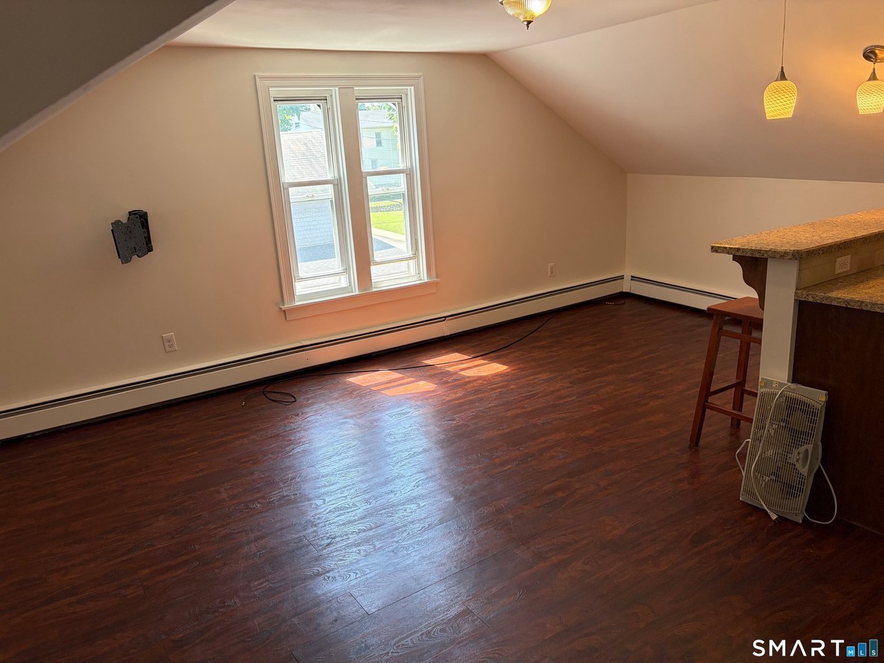 3739 Hillside Ave - Photo 6 of 9