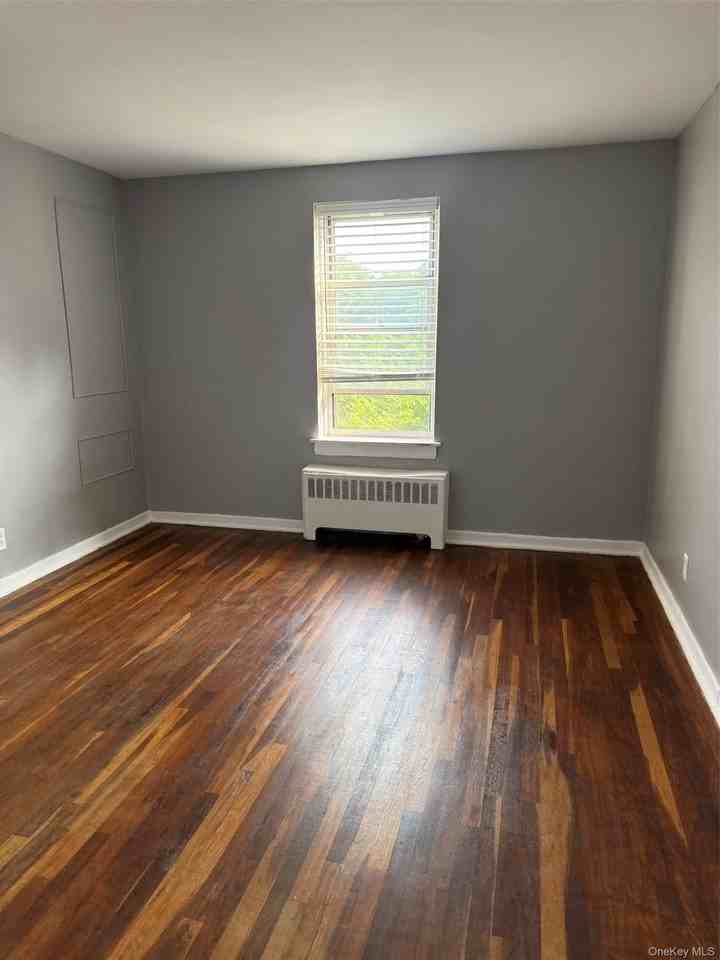 1 Vincent Rd - Photo 7 of 21
