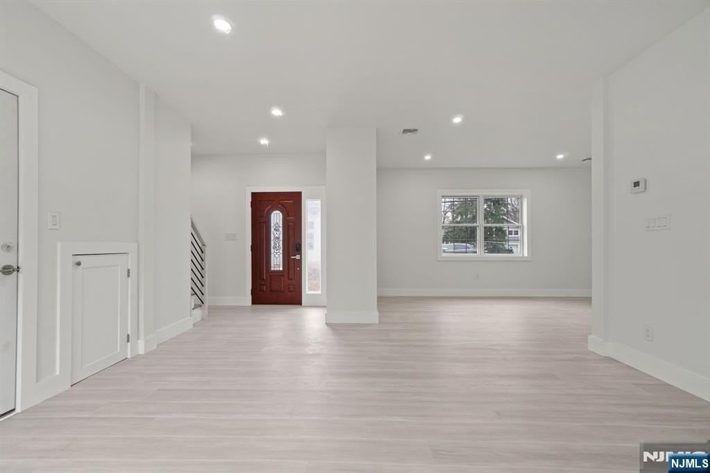 411A Clinton Ave - Photo 2 of 30