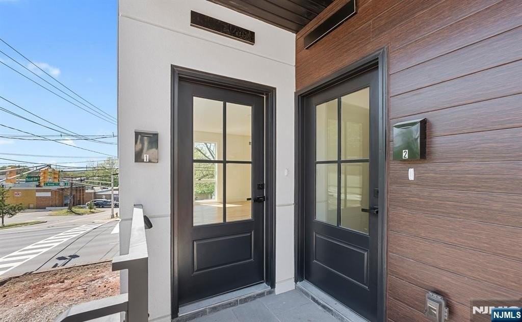 853 Pleasantview Ter #1 - Photo 3 of 22