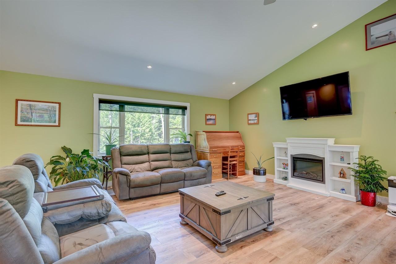 419 Winter Rd - Photo 6 of 26