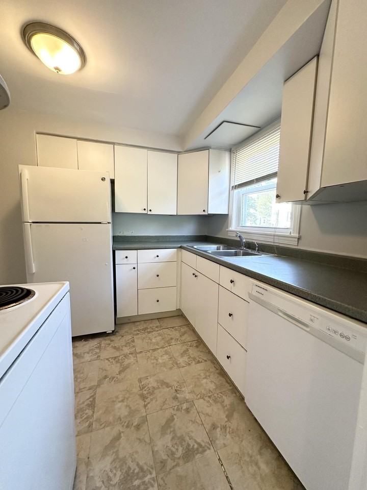 88 Mary Ann Rd - Photo 4 of 13